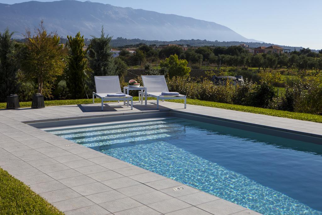 Villa Lefteris Svoronata Luaran gambar