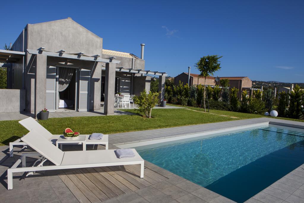 Villa Lefteris Svoronata Luaran gambar