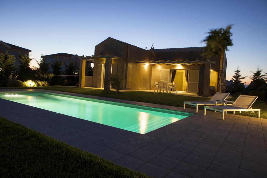 Villa Lefteris Svoronata Luaran gambar